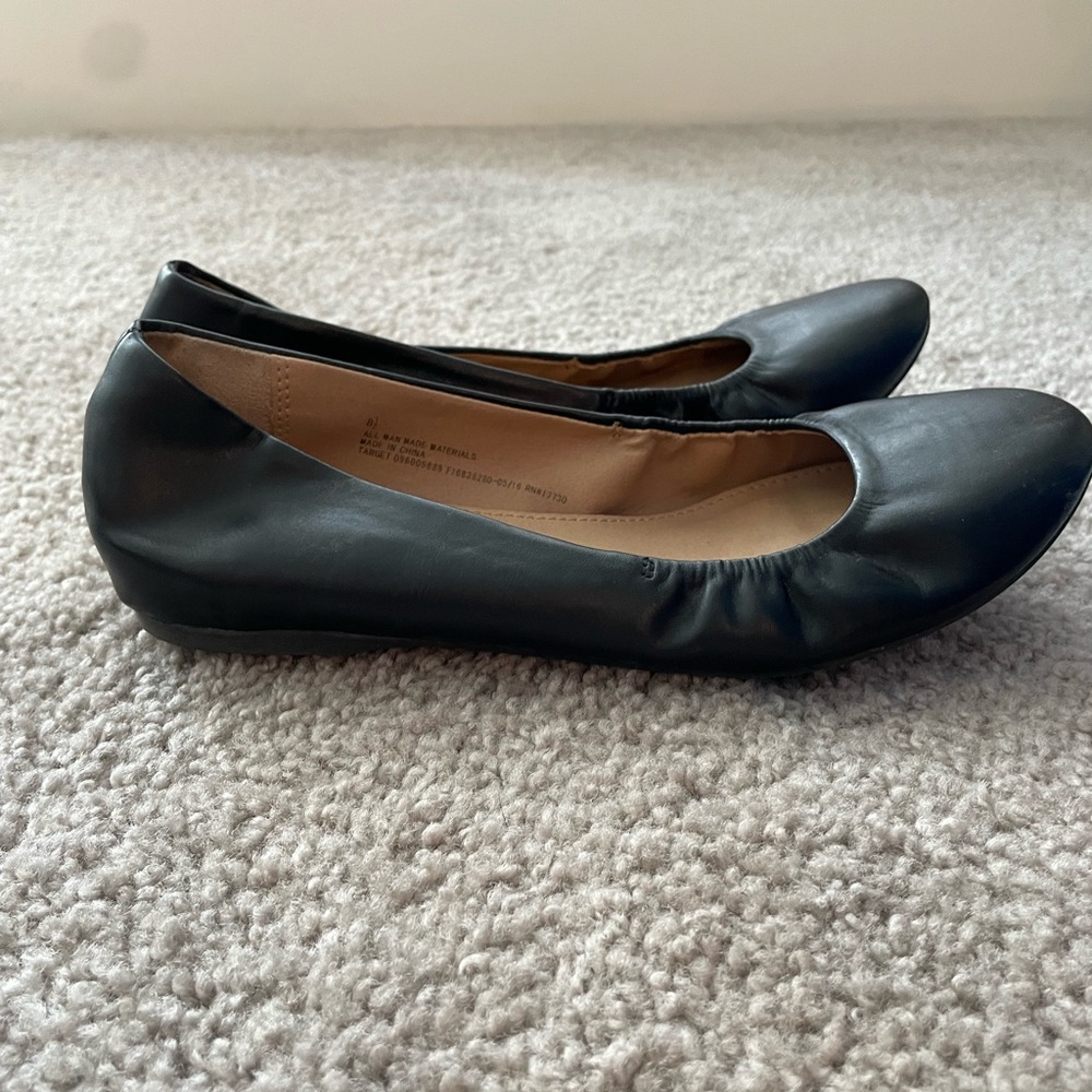 Black Ballet Flats